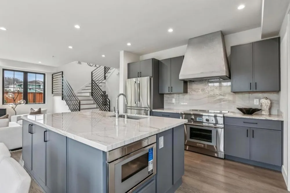 587 Creekside Court Half Moon Bay, CA 94019