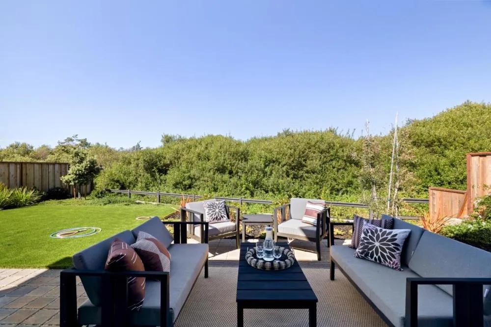 587 Creekside Court Half Moon Bay, CA 94019