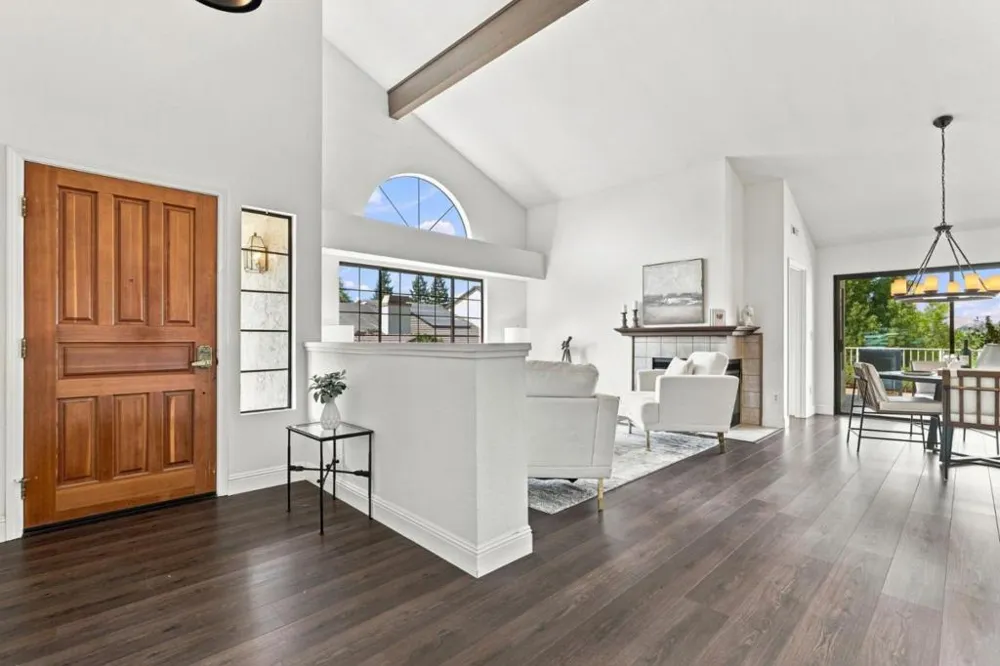 3327 Lake Albano Circle San Jose, CA 95135