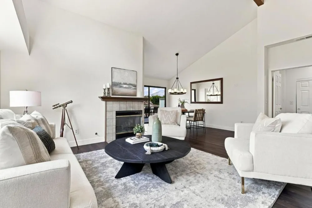 3327 Lake Albano Circle San Jose, CA 95135