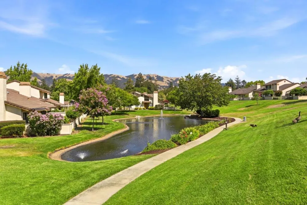 3327 Lake Albano Circle San Jose, CA 95135
