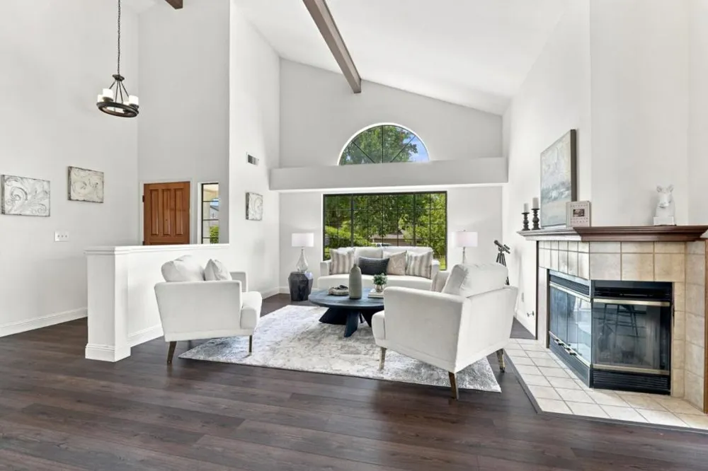 3327 Lake Albano Circle San Jose, CA 95135