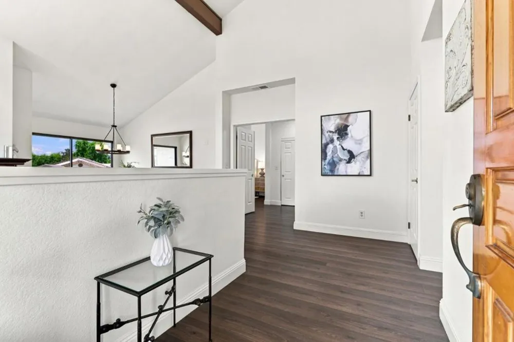 3327 Lake Albano Circle San Jose, CA 95135