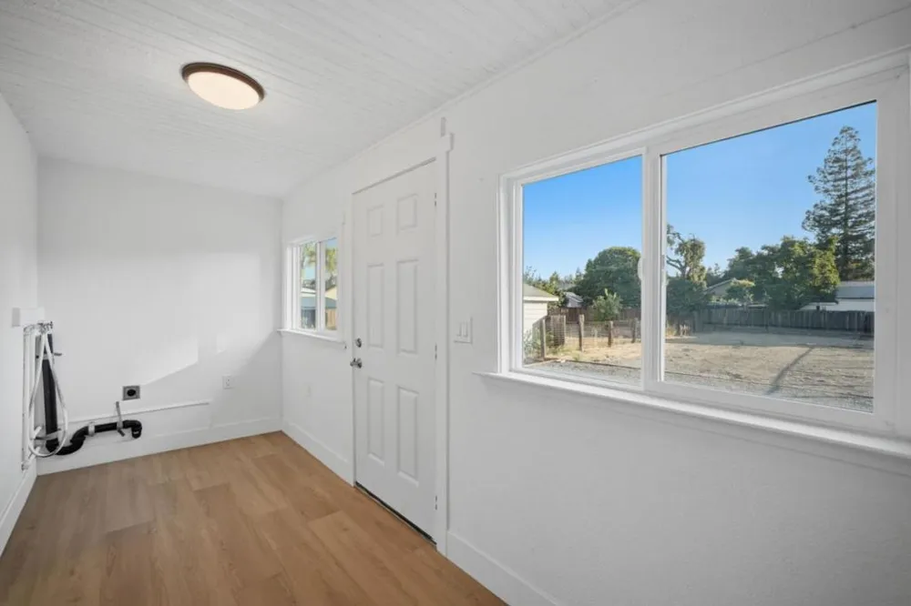1541 Pomona Avenue San Jose, CA 95110