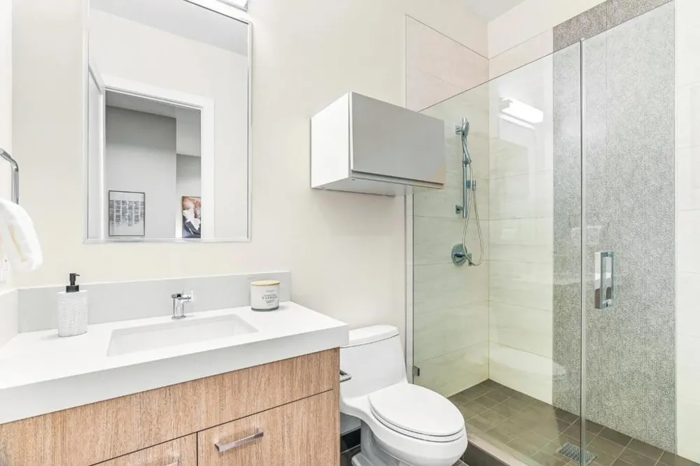 3751 El Centro Street Palo Alto, CA 94306