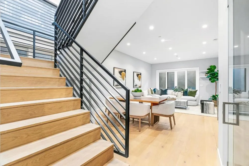 3751 El Centro Street Palo Alto, CA 94306