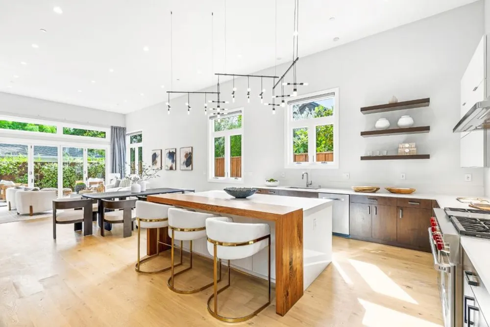 3751 El Centro Street Palo Alto, CA 94306