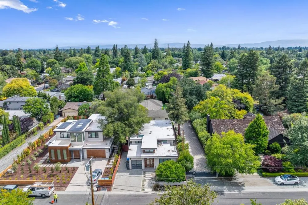 3751 El Centro Street Palo Alto, CA 94306
