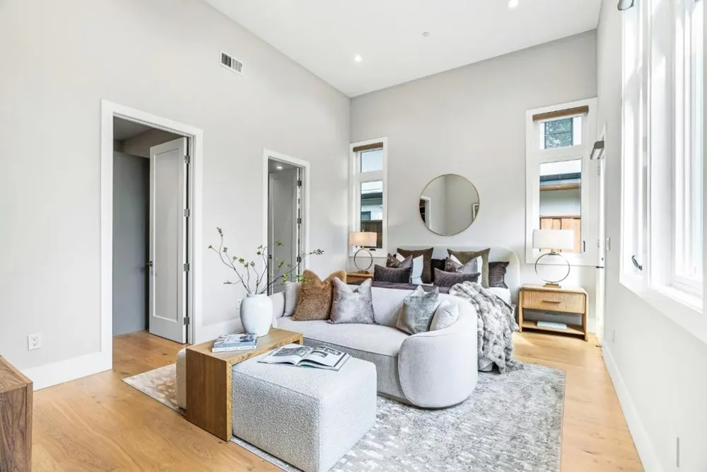 3751 El Centro Street Palo Alto, CA 94306