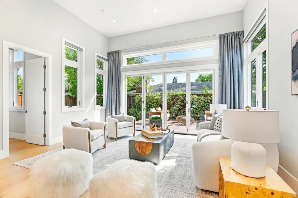 3751 El Centro Street Palo Alto, CA 94306