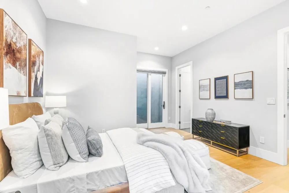 3751 El Centro Street Palo Alto, CA 94306