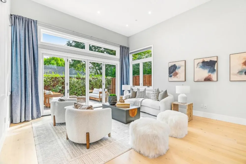 3751 El Centro Street Palo Alto, CA 94306