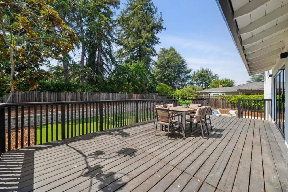 12311 Viewoak Drive Saratoga, CA 95070