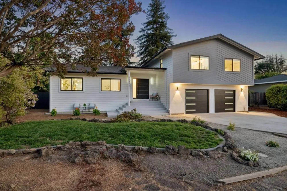 12311 Viewoak Drive Saratoga, CA 95070