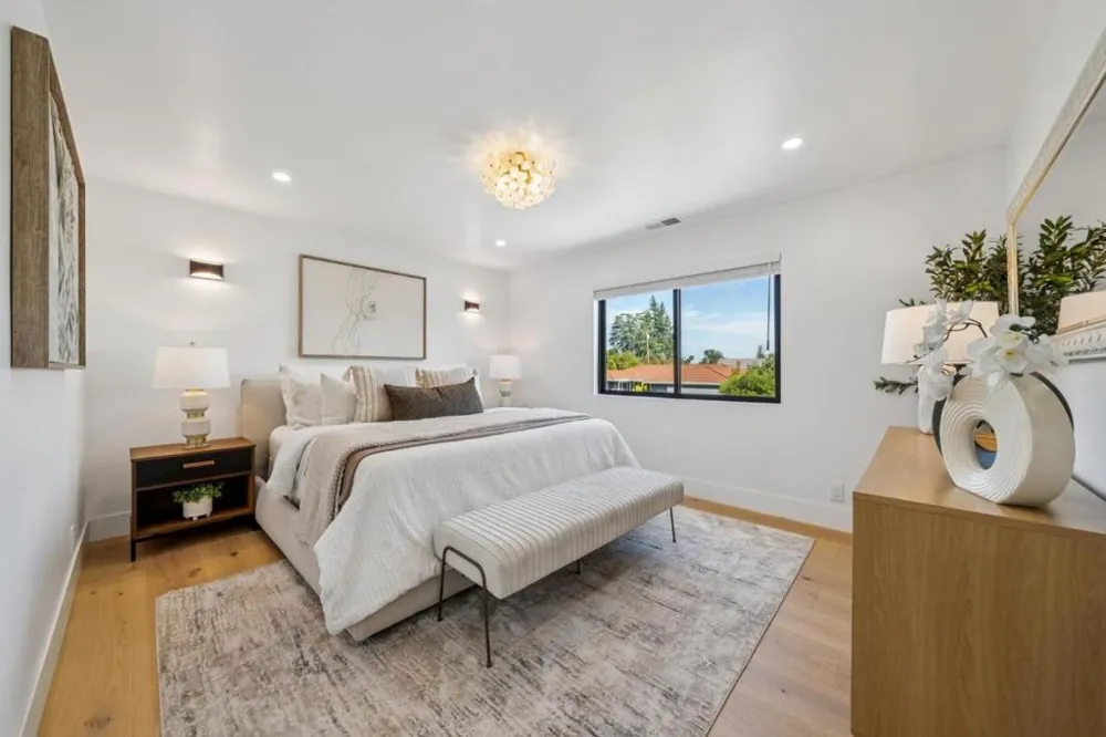 12311 Viewoak Drive Saratoga, CA 95070
