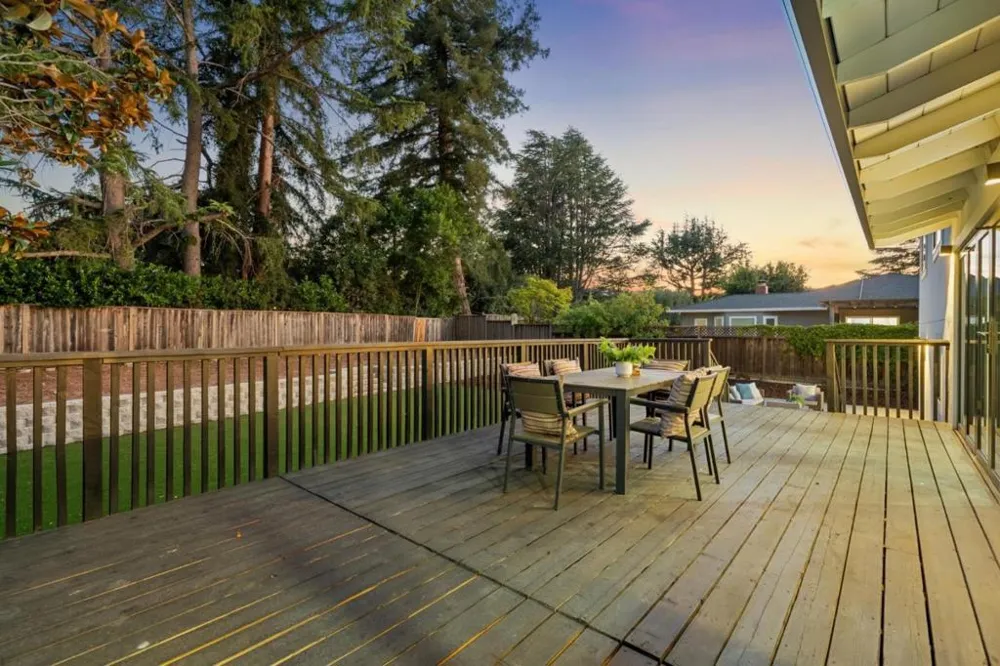 12311 Viewoak Drive Saratoga, CA 95070