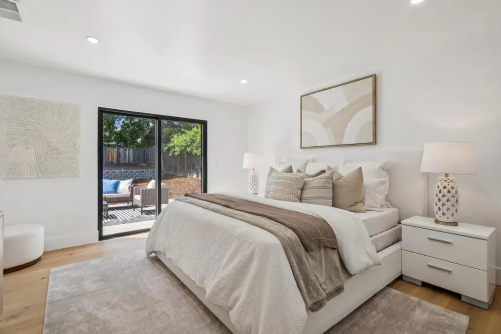 12311 Viewoak Drive Saratoga, CA 95070