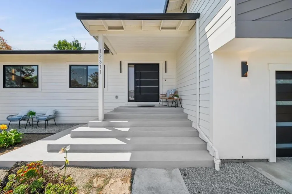 12311 Viewoak Drive Saratoga, CA 95070