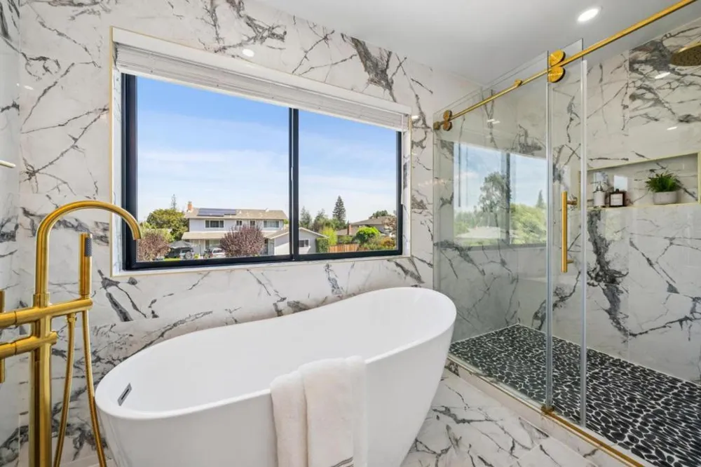 12311 Viewoak Drive Saratoga, CA 95070