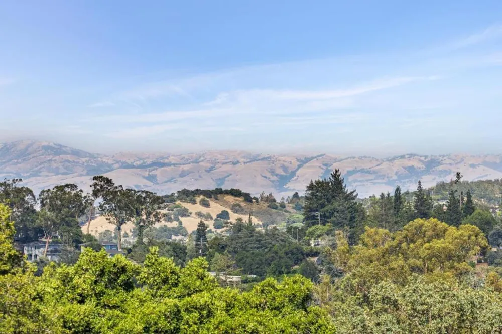 145 Central Avenue Los Gatos, CA 95030