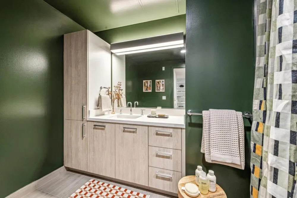188 W Saint James Street #10803 San Jose, CA 95110