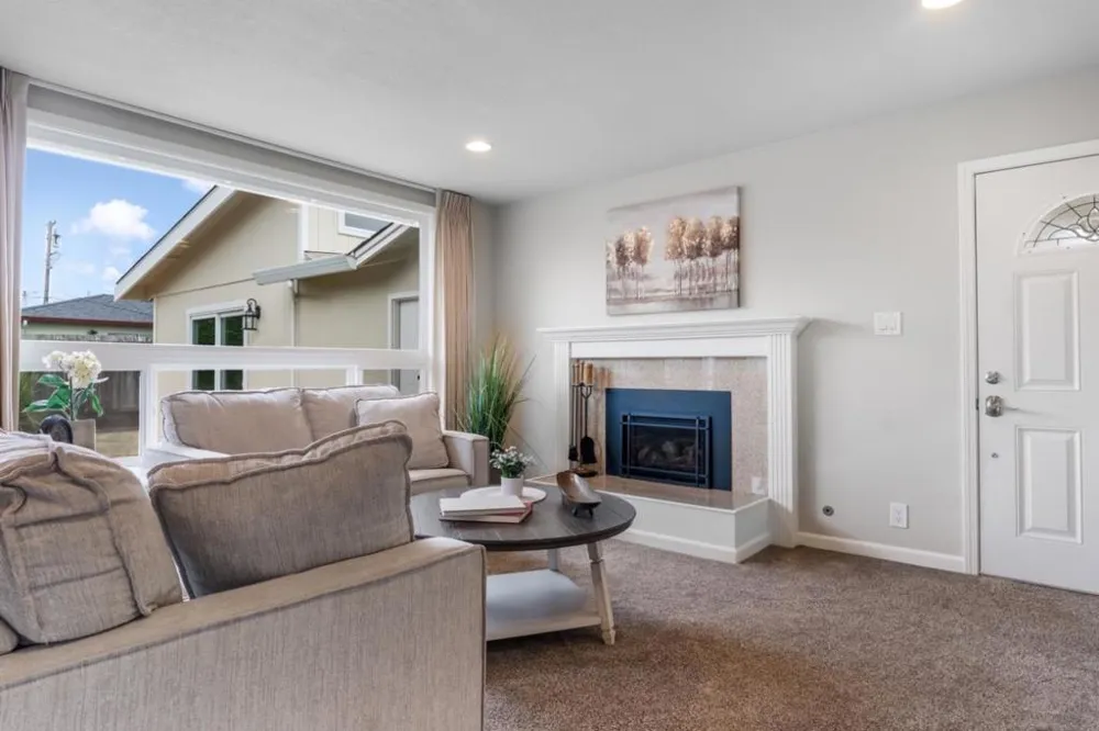 1151 Encanto Way Pacifica, CA 94044