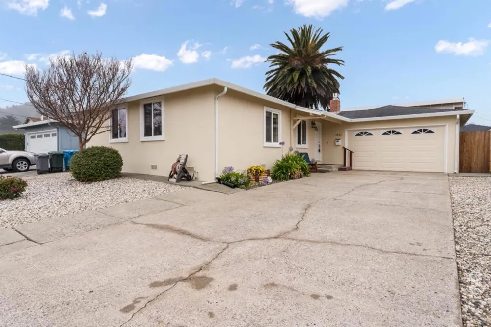 1151 Encanto Way Pacifica, CA 94044