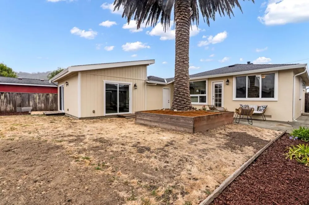 1151 Encanto Way Pacifica, CA 94044