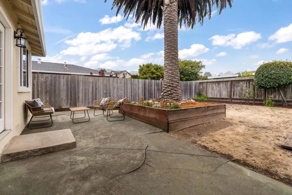 1151 Encanto Way Pacifica, CA 94044