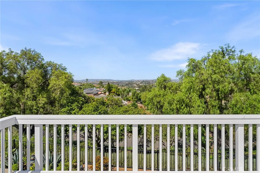 27621 Carballo Mission Viejo, CA 92692