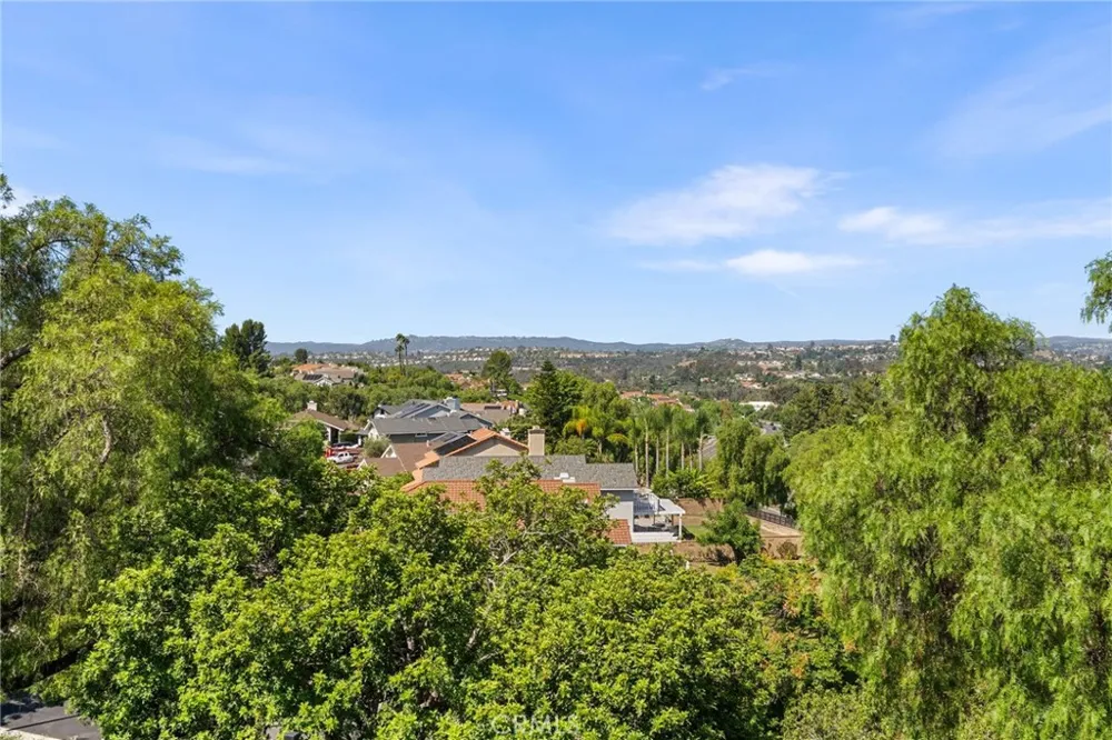 27621 Carballo Mission Viejo, CA 92692