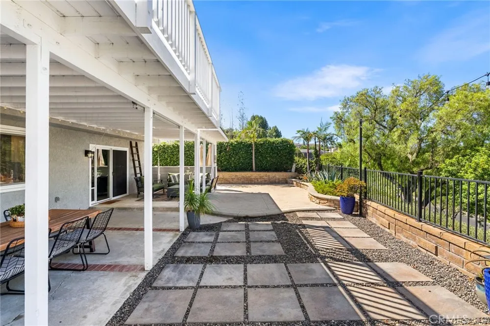 27621 Carballo Mission Viejo, CA 92692