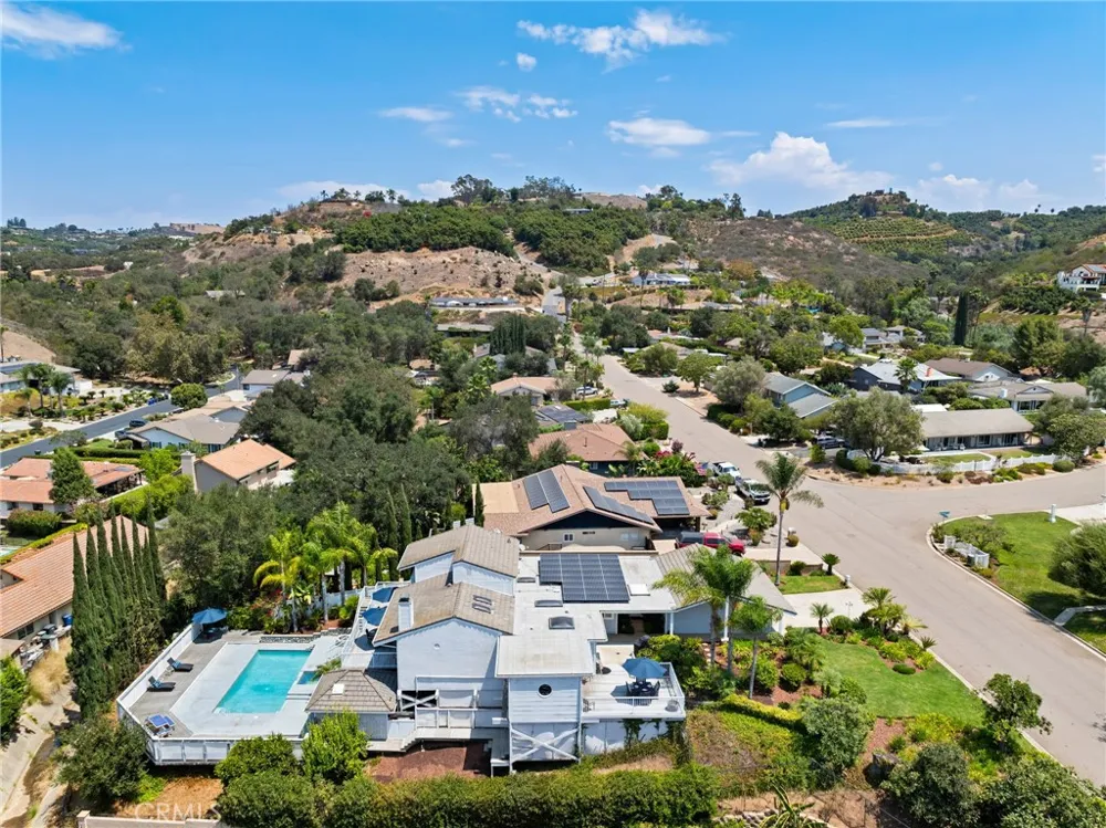 3514 Laketree Fallbrook, CA 92028