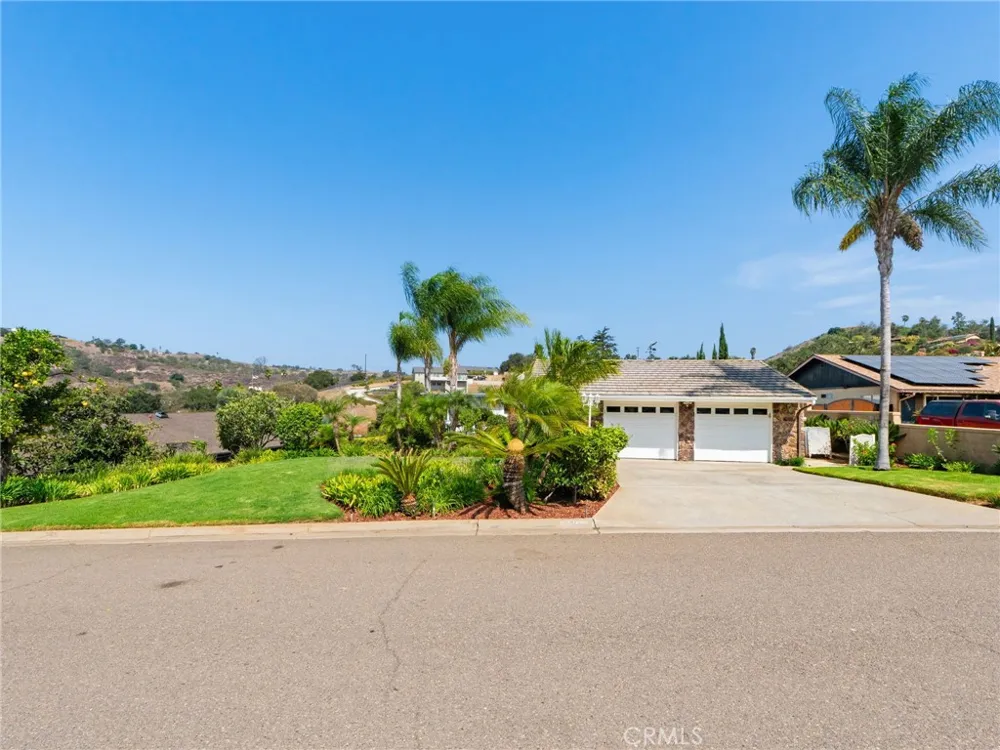 3514 Laketree Fallbrook, CA 92028