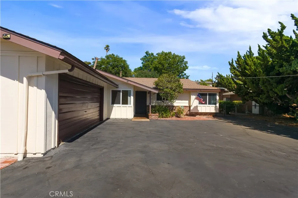 1065 Anza Vista, CA 92084