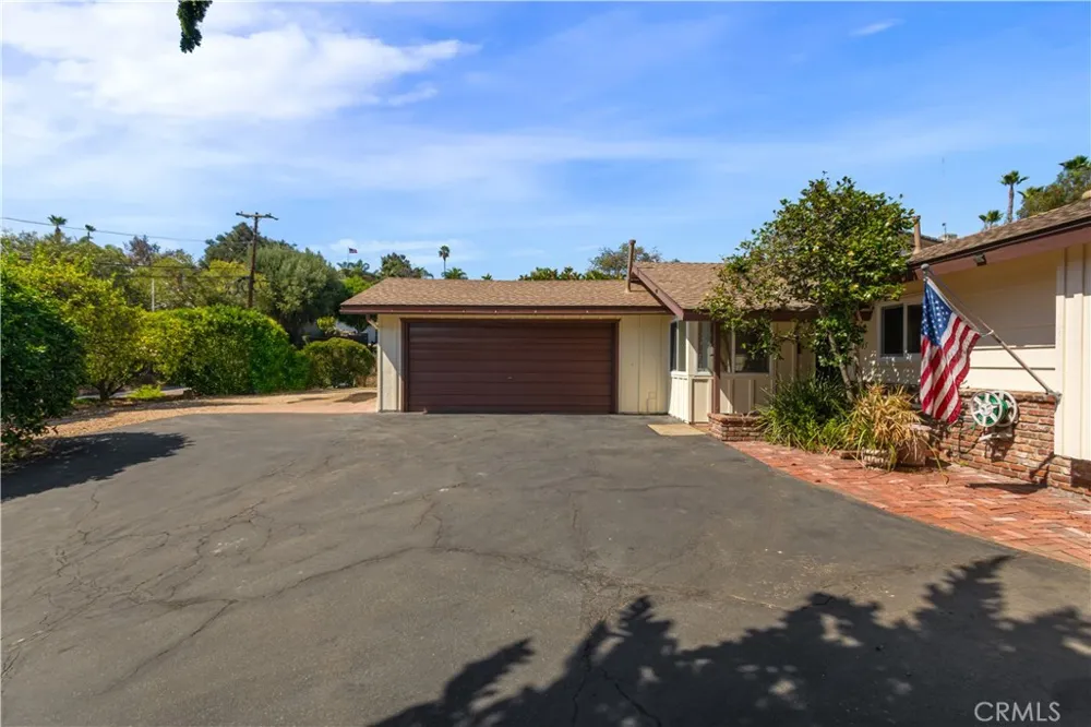1065 Anza Vista, CA 92084