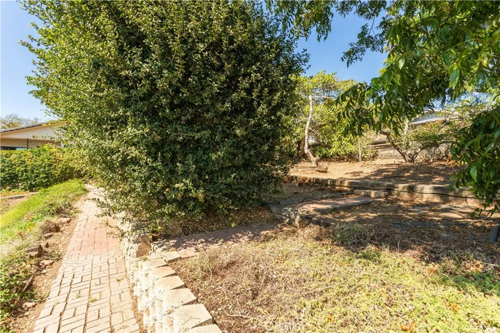1065 Anza Vista, CA 92084
