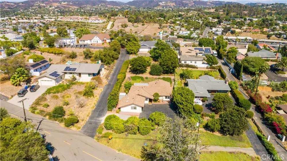 1065 Anza Vista, CA 92084