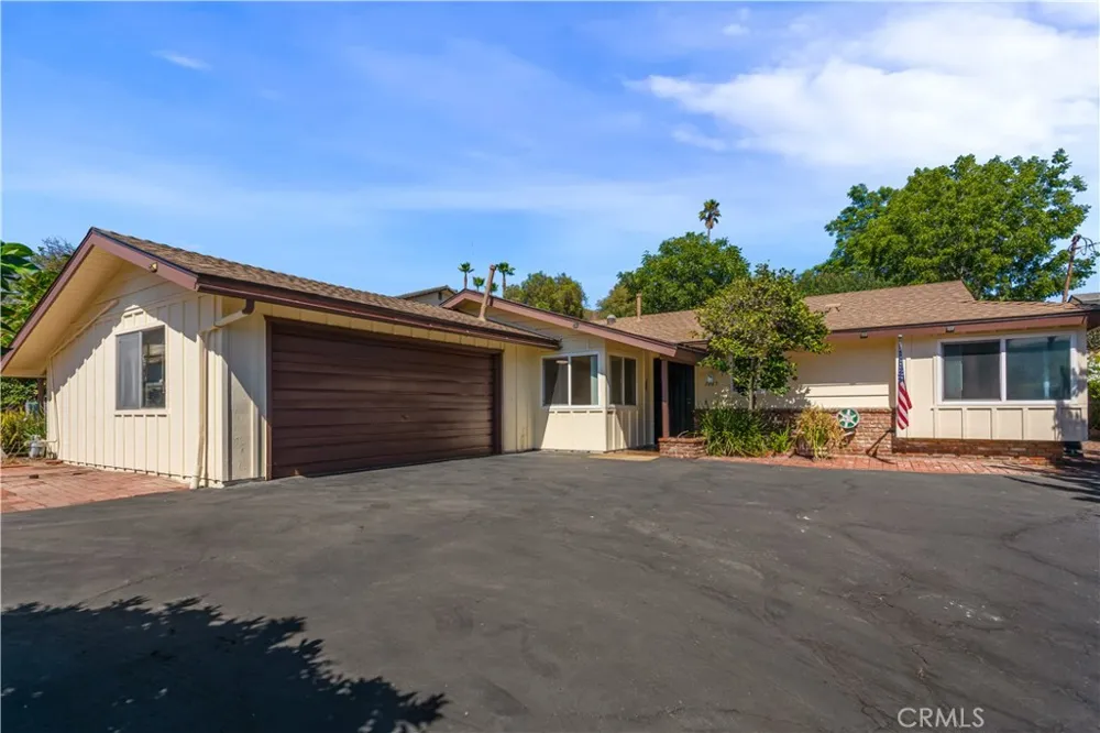 1065 Anza Vista, CA 92084