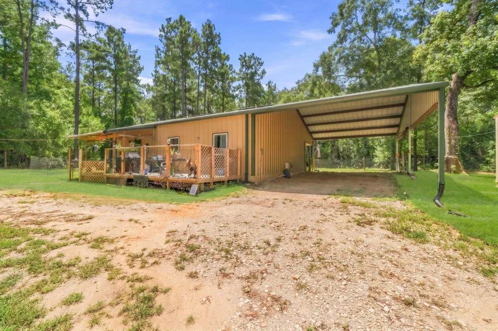 340 Tree Monkey Road Livingston, TX 77351