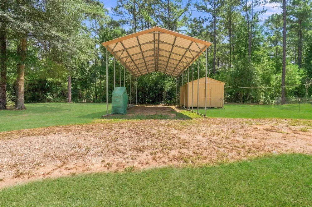 340 Tree Monkey Road Livingston, TX 77351