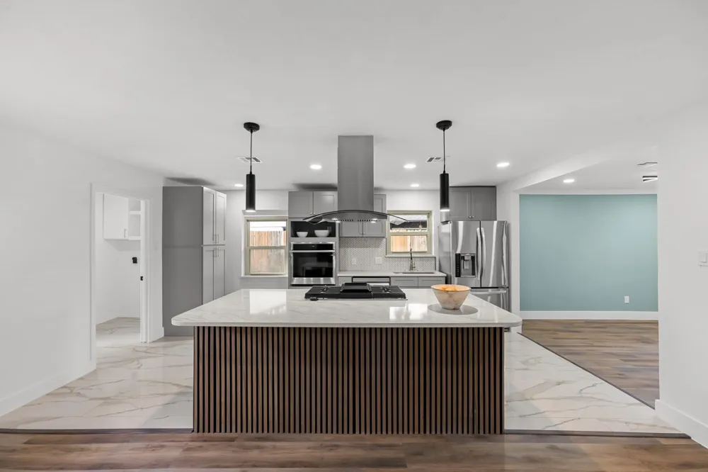 28923 Pine Hill Drive Shenandoah, TX 77381