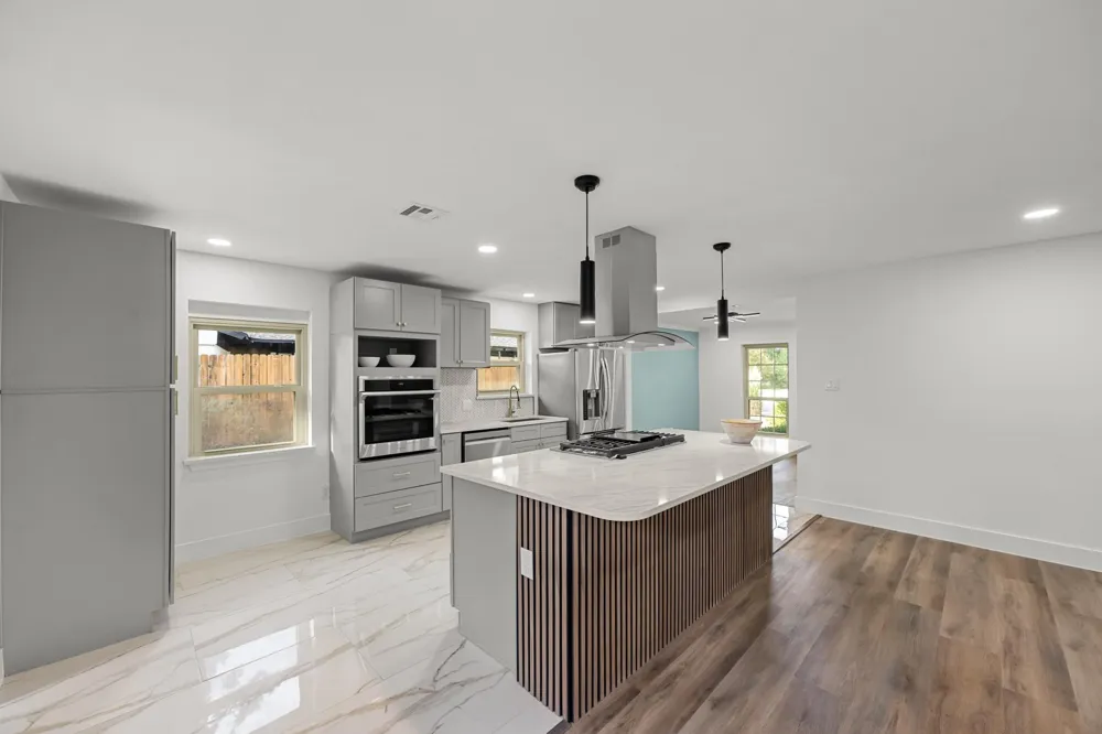 28923 Pine Hill Drive Shenandoah, TX 77381