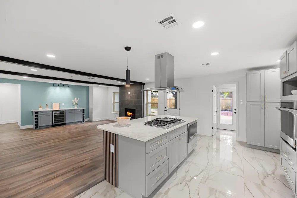 28923 Pine Hill Drive Shenandoah, TX 77381