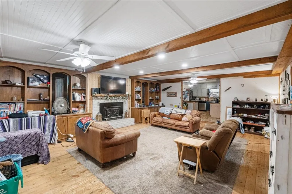 9828 Fm 709 S Purdon, TX 76679
