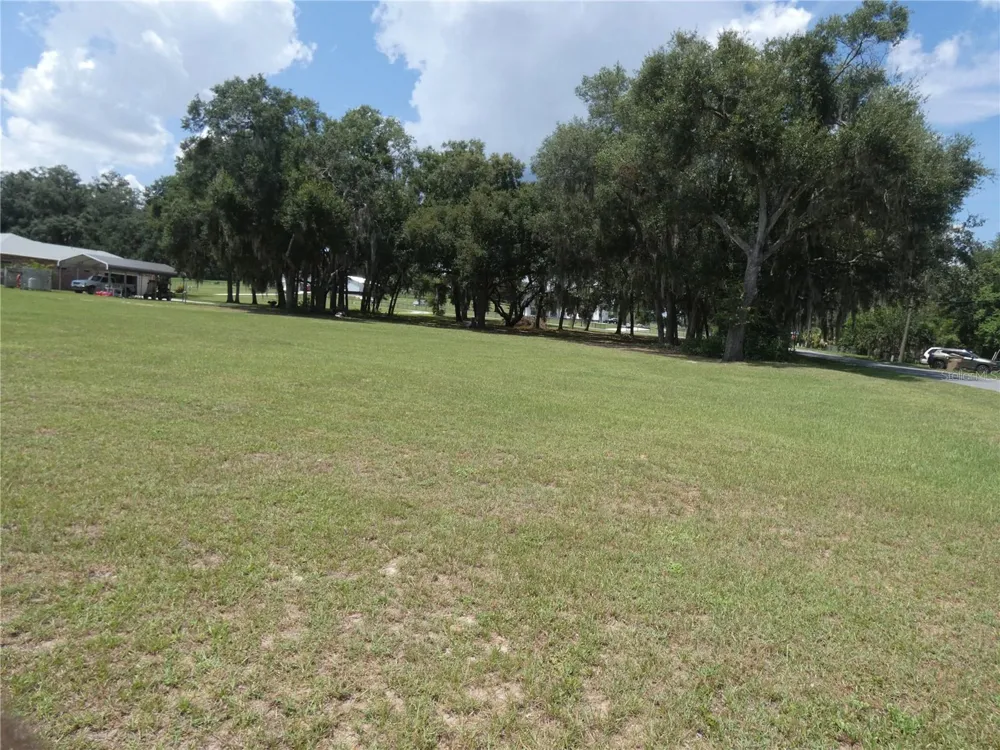 ILLINOIS STREET Lady Lake, FL 32159