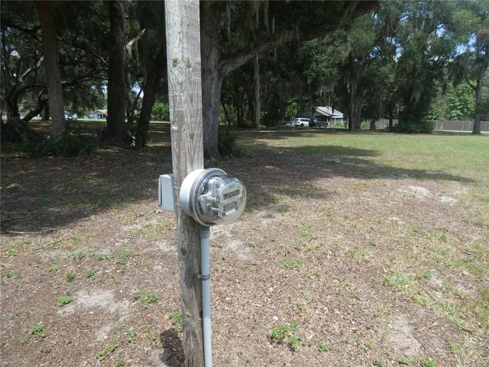 ILLINOIS STREET Lady Lake, FL 32159