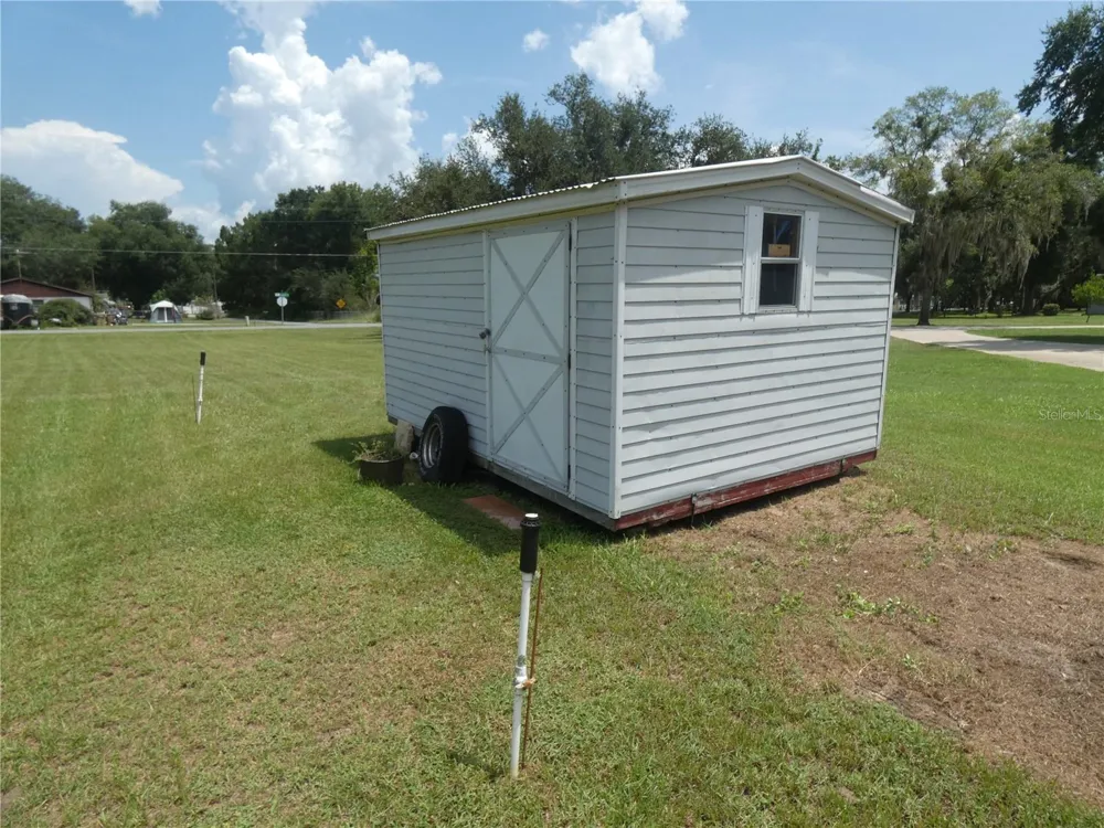 ILLINOIS STREET Lady Lake, FL 32159