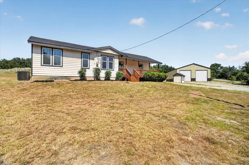 130 R And R Drive Springtown, TX 76082