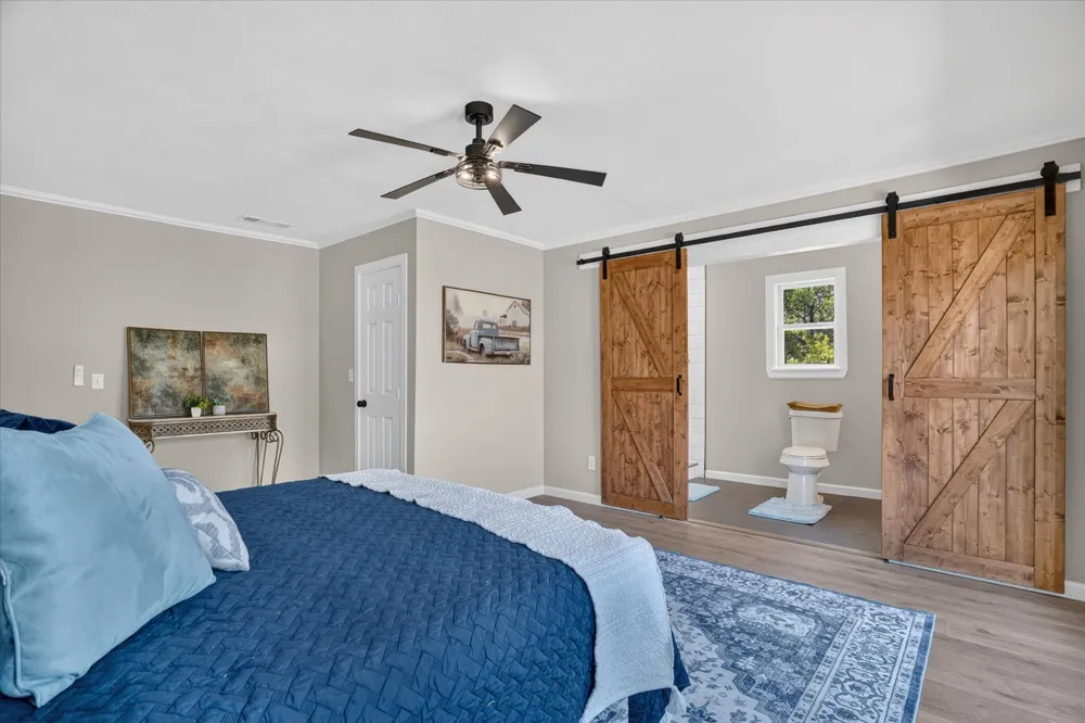 130 R And R Drive Springtown, TX 76082